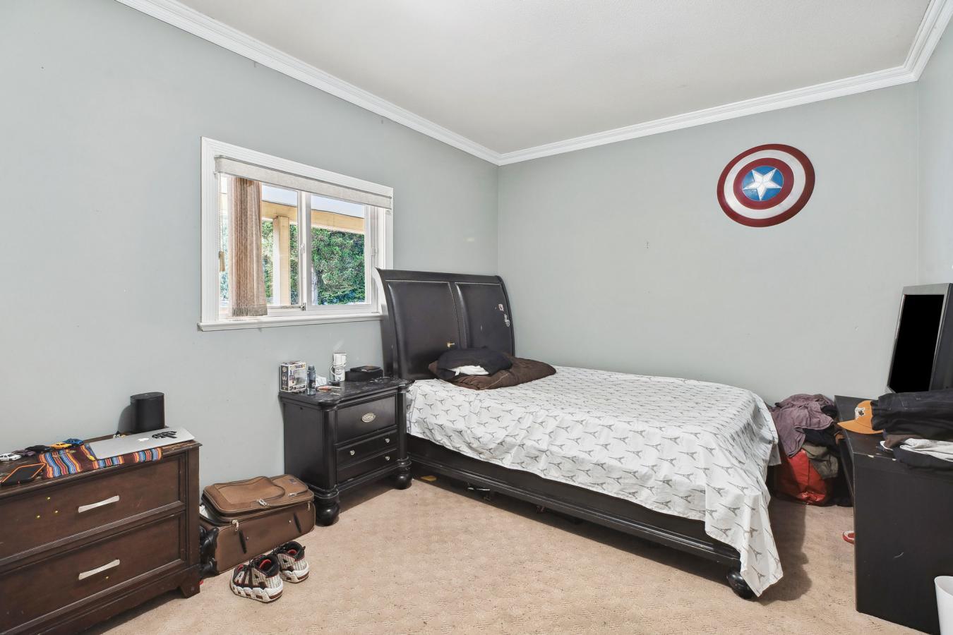 Surrey, BC, V3T 3T8, Canada, 9 Bedrooms Bedrooms, ,6 BathroomsBathrooms,Residential,For Sale,1756702