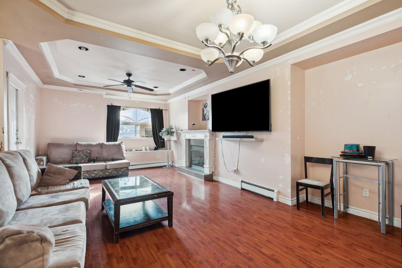 Surrey, BC, V3T 3T8, Canada, 9 Bedrooms Bedrooms, ,6 BathroomsBathrooms,Residential,For Sale,1756702