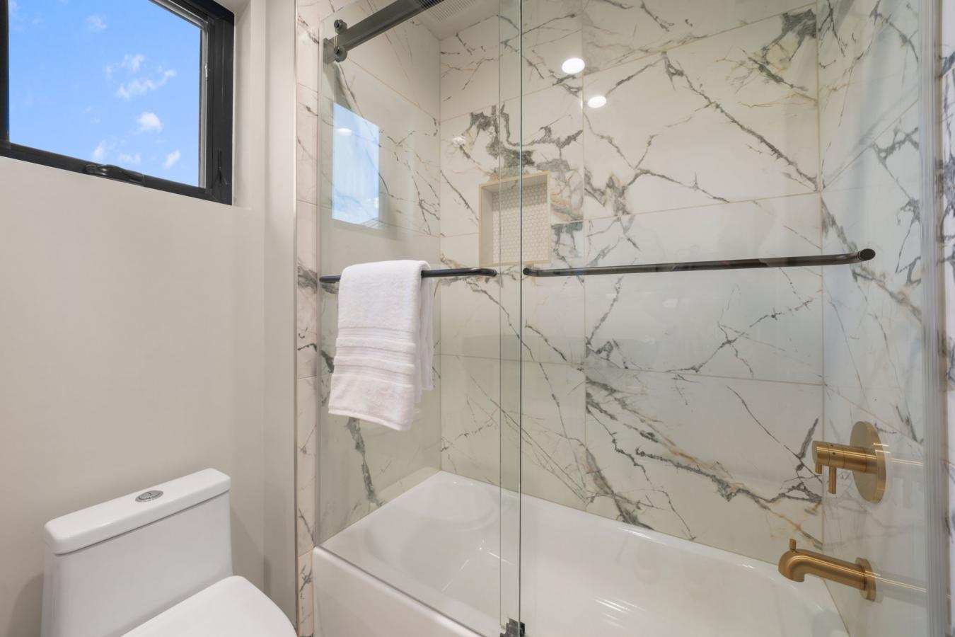 Hideout, Utah, 84036, United States, 4 Bedrooms Bedrooms, ,4 BathroomsBathrooms,Residential,For Sale,1756696