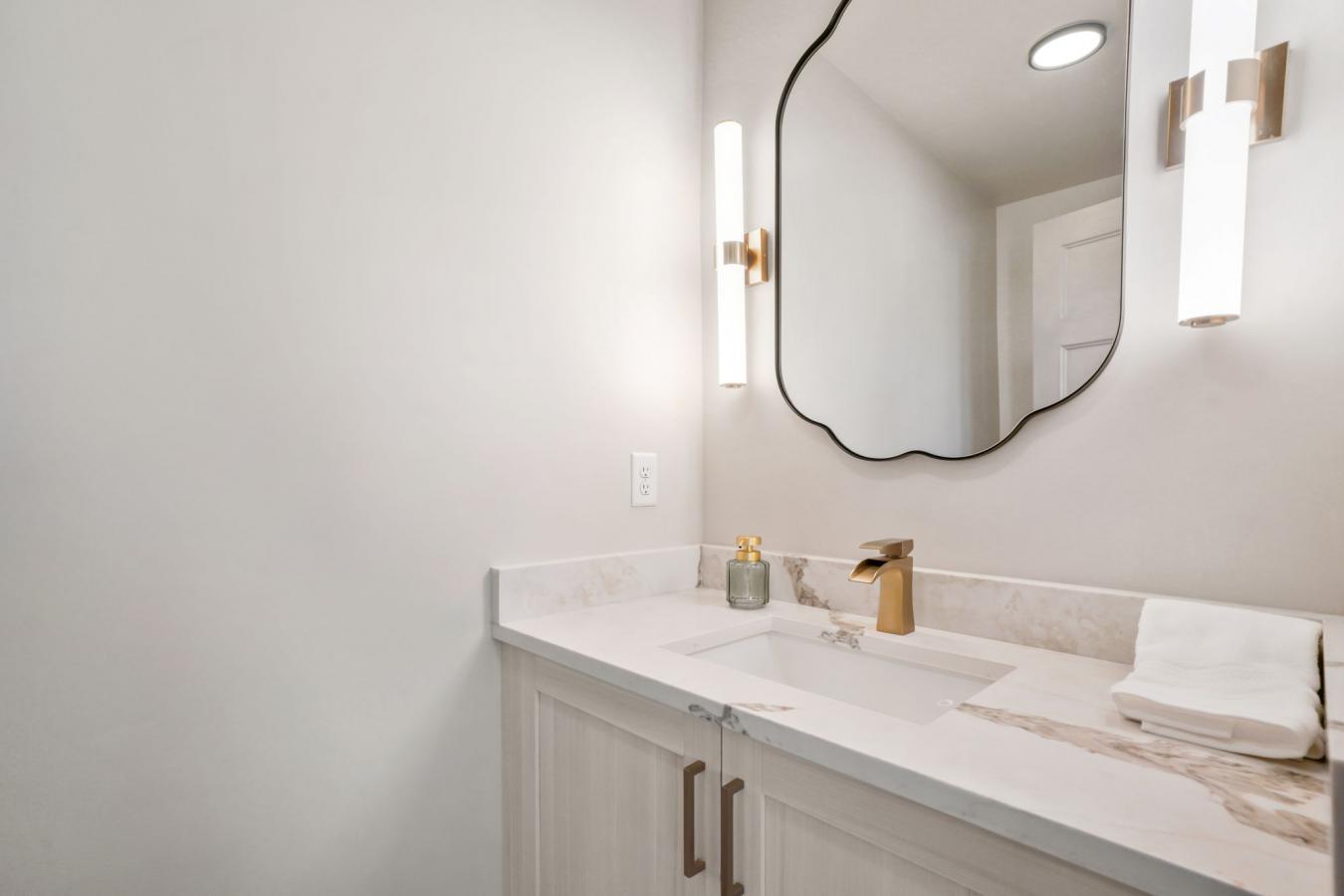 Hideout, Utah, 84036, United States, 4 Bedrooms Bedrooms, ,4 BathroomsBathrooms,Residential,For Sale,1756696