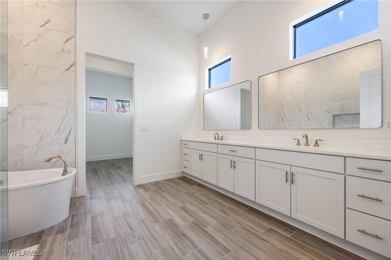 Cape Coral, Florida, 33993, United States, 4 Bedrooms Bedrooms, ,3 BathroomsBathrooms,Residential,For Sale,1756695