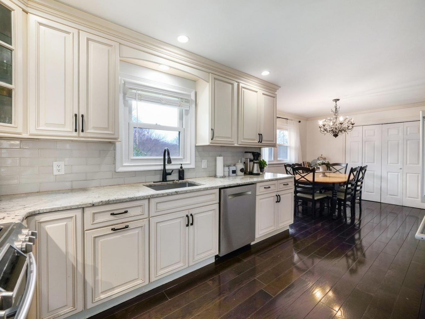 Spring Valley, New York, 10977, United States, 5 Bedrooms Bedrooms, ,2 BathroomsBathrooms,Residential,For Sale,1756693