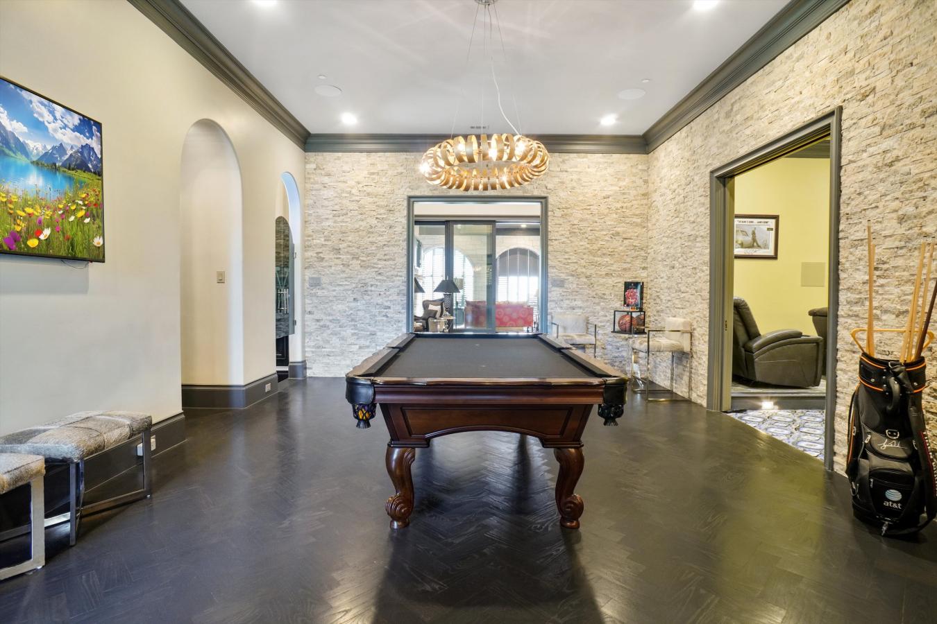 Southlake, Texas, 76092, United States, 5 Bedrooms Bedrooms, ,5 BathroomsBathrooms,Residential,For Sale,1839666