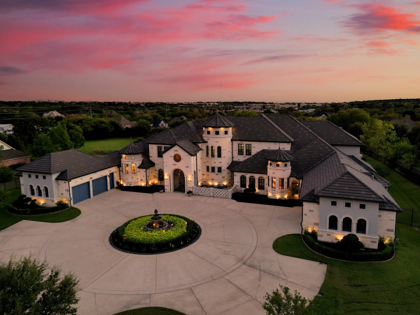 Southlake, Texas, 76092, United States, 5 Bedrooms Bedrooms, ,5 BathroomsBathrooms,Residential,For Sale,1839666