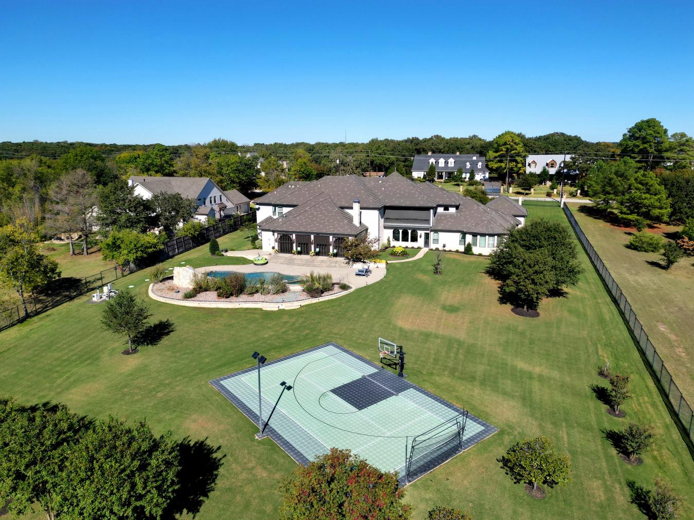 Southlake, Texas, 76092, United States, 5 Bedrooms Bedrooms, ,5 BathroomsBathrooms,Residential,For Sale,1839666