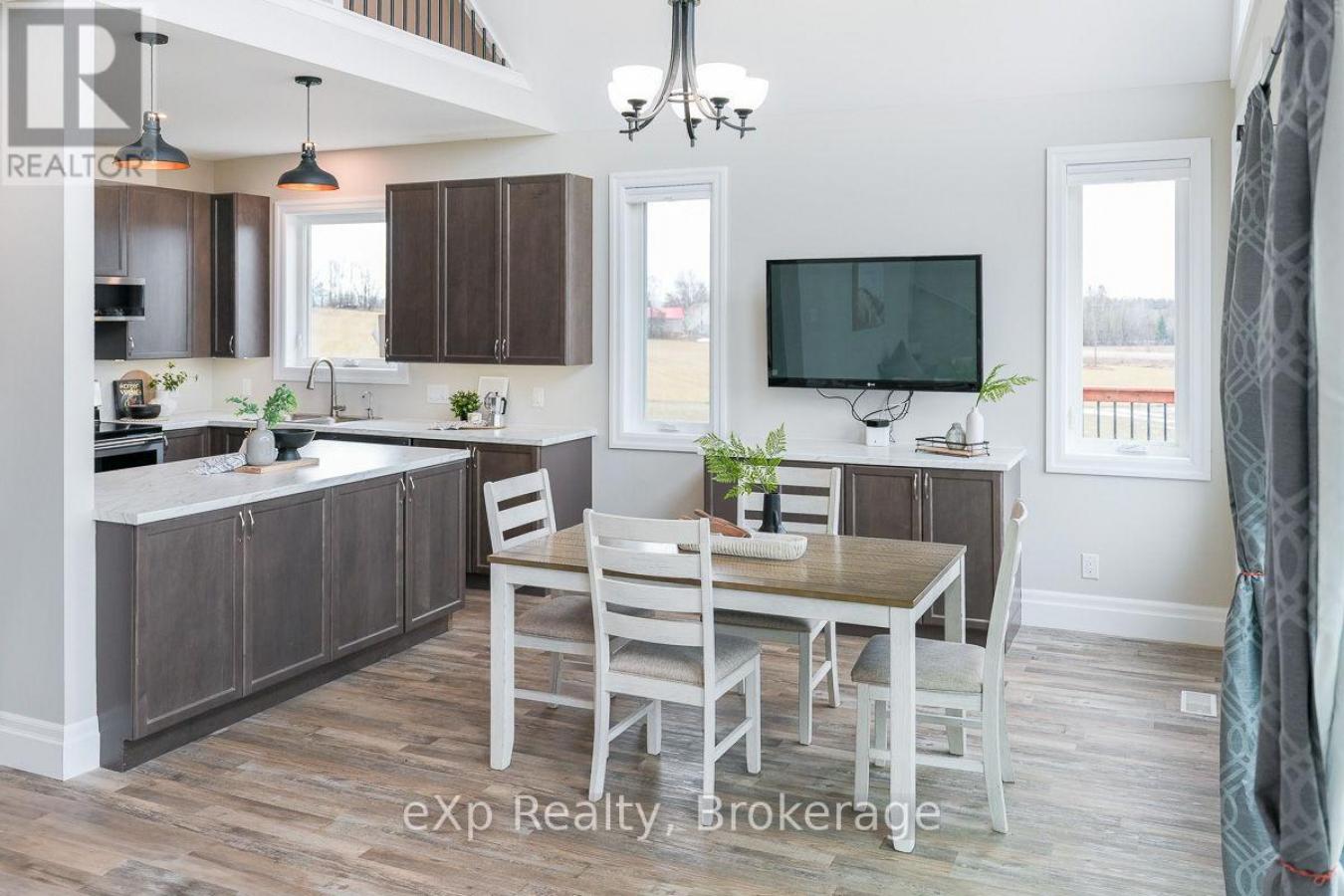 Chatsworth, ON, N0H2V0, Canada, 4 Bedrooms Bedrooms, ,Residential,For Sale,1756692