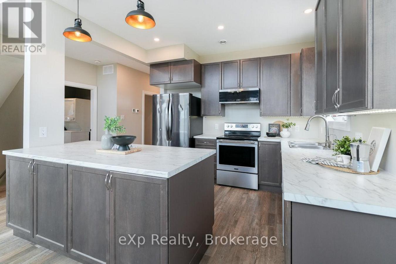 Chatsworth, ON, N0H2V0, Canada, 4 Bedrooms Bedrooms, ,Residential,For Sale,1756692