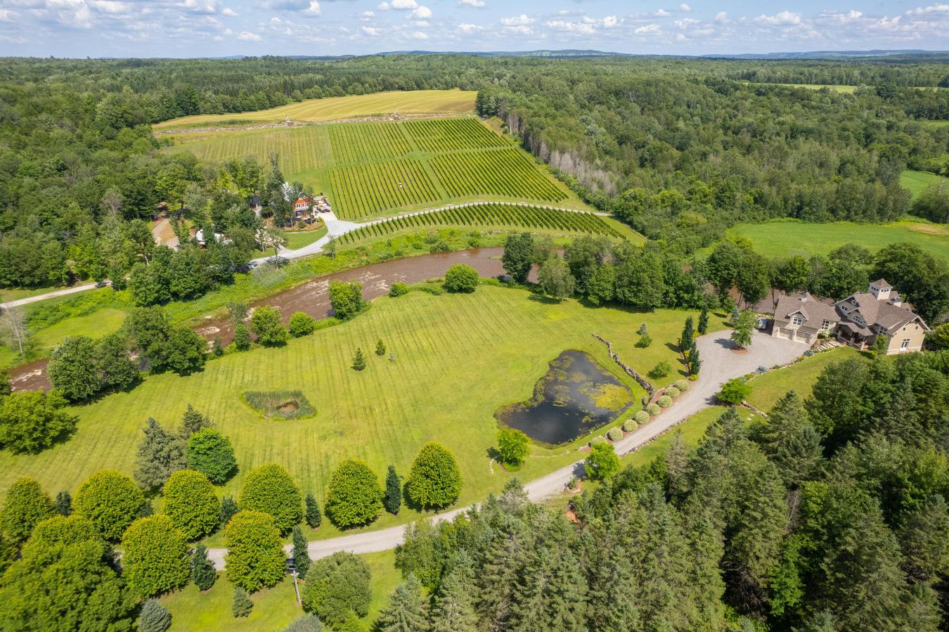 Béthanie, QC, J0H 1E1, Canada, 3 Bedrooms Bedrooms, ,3 BathroomsBathrooms,Residential,For Sale,1757235