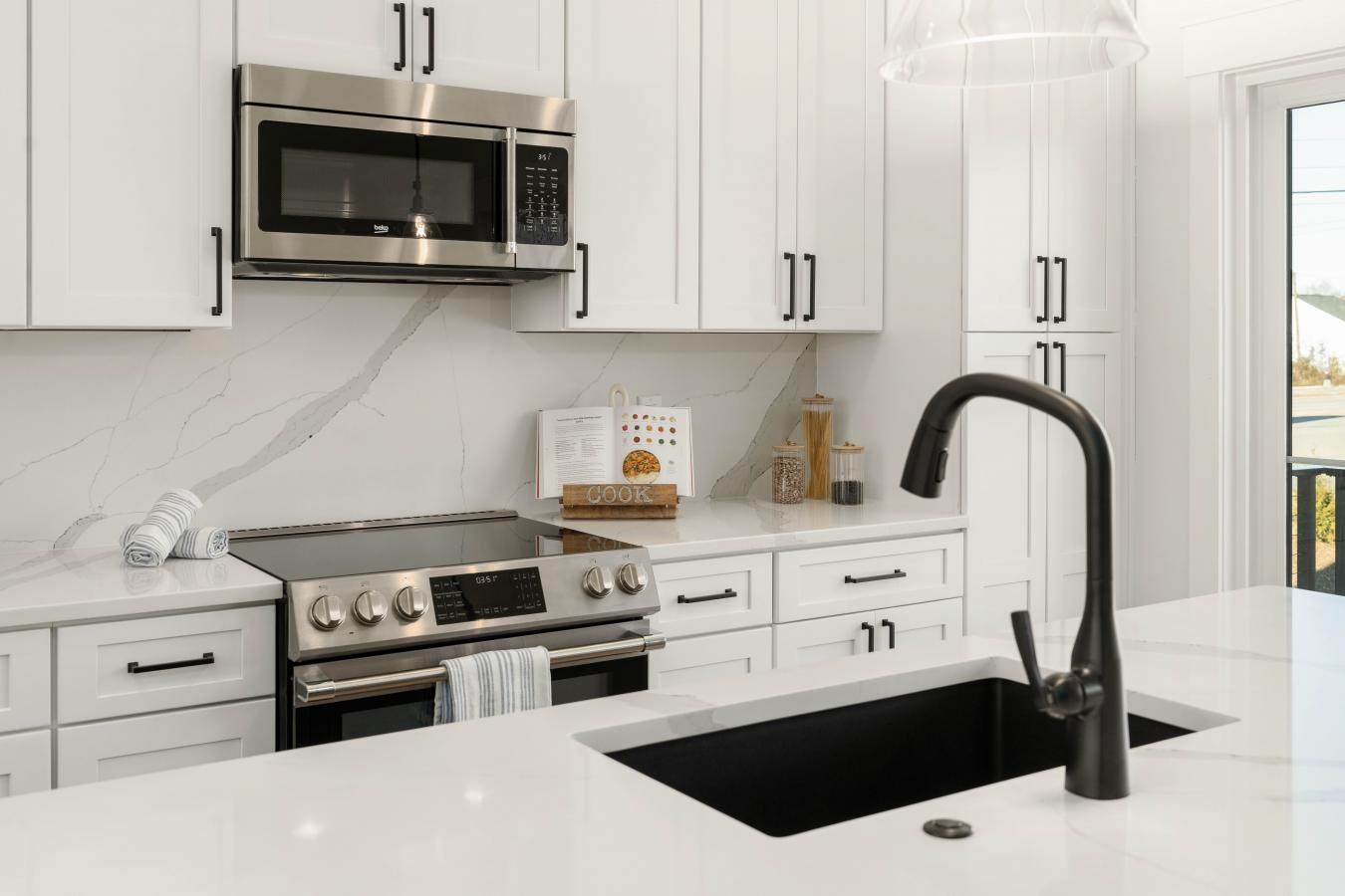 Mooresville, North Carolina, 28117, United States, 2 Bedrooms Bedrooms, ,3 BathroomsBathrooms,Residential,For Sale,1757221