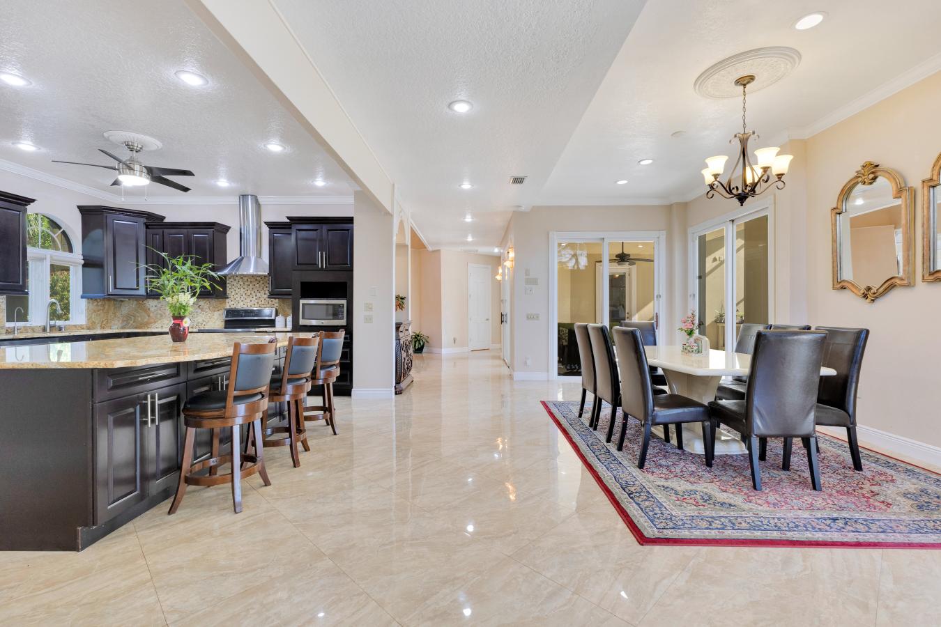 Kissimmee, Florida, 34744, United States, 5 Bedrooms Bedrooms, ,4 BathroomsBathrooms,Residential,For Sale,1757216