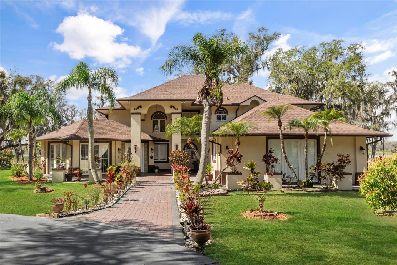 Kissimmee, Florida, 34744, United States, 5 Bedrooms Bedrooms, ,4 BathroomsBathrooms,Residential,For Sale,1757216