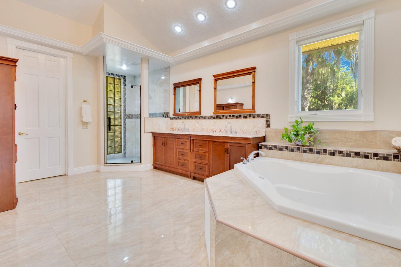 Kissimmee, Florida, 34744, United States, 5 Bedrooms Bedrooms, ,4 BathroomsBathrooms,Residential,For Sale,1757216