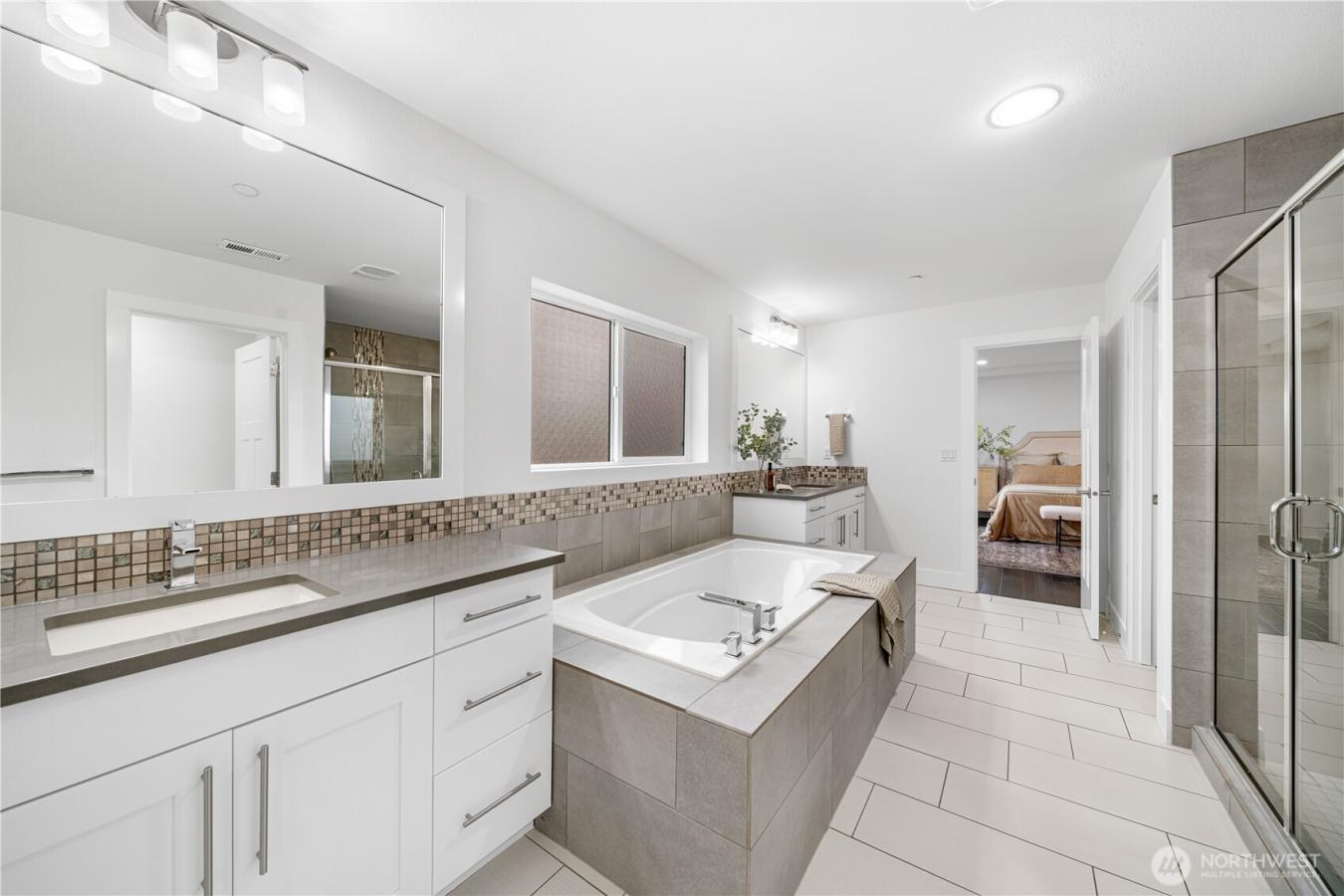 Bothell, Washington, 98011, United States, 5 Bedrooms Bedrooms, ,2 BathroomsBathrooms,Residential,For Sale,1757210