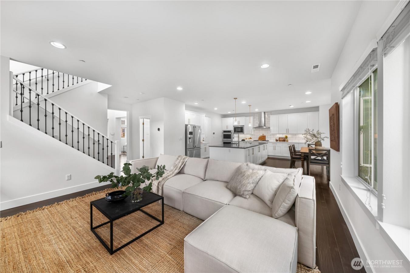 Bothell, Washington, 98011, United States, 5 Bedrooms Bedrooms, ,2 BathroomsBathrooms,Residential,For Sale,1757210