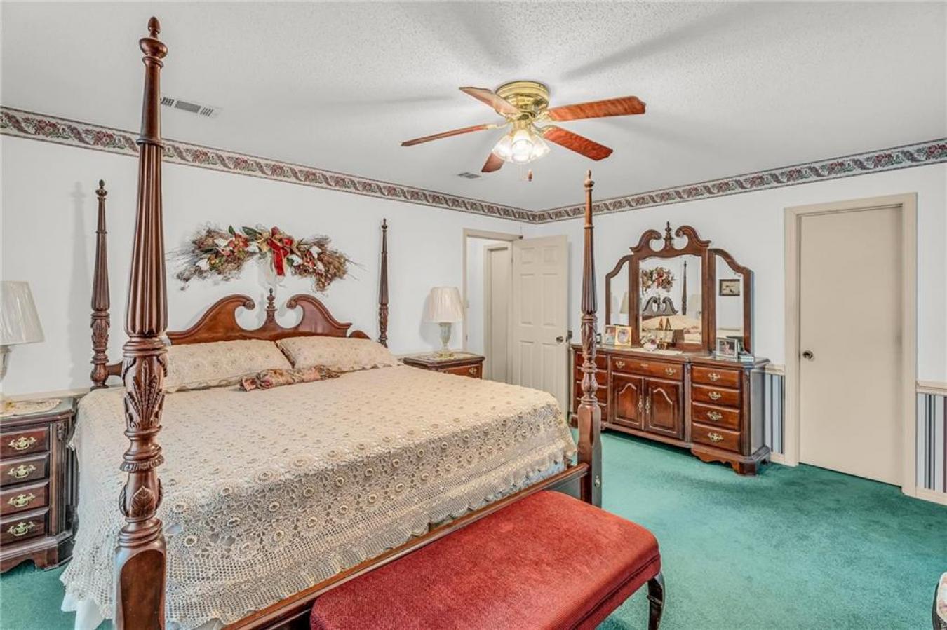 Fairhope, Alabama, 36532, United States, 4 Bedrooms Bedrooms, ,2 BathroomsBathrooms,Residential,For Sale,1757580