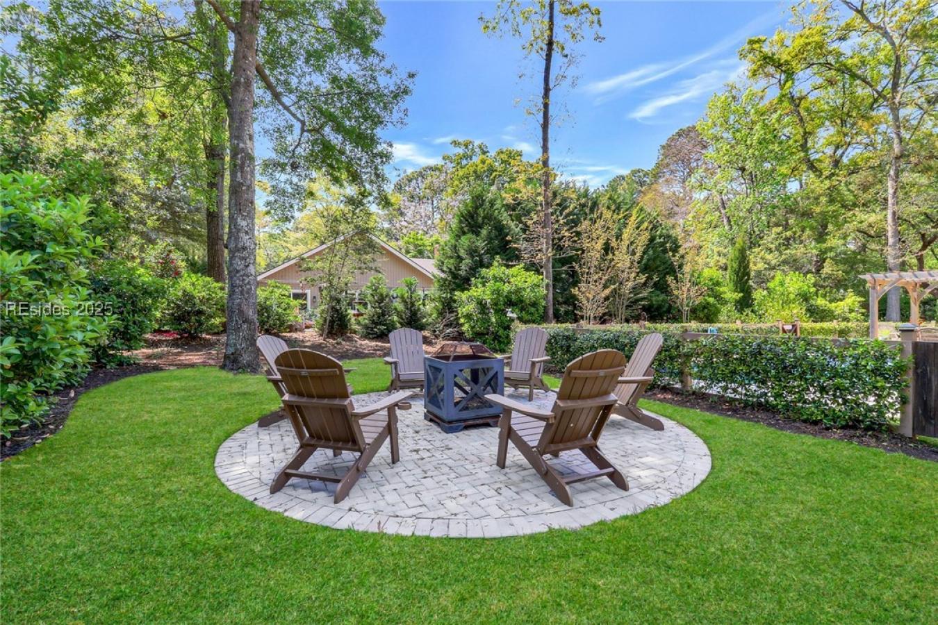 Hilton Head Island, South Carolina, 29926, United States, 5 Bedrooms Bedrooms, ,4 BathroomsBathrooms,Residential,For Sale,1761517