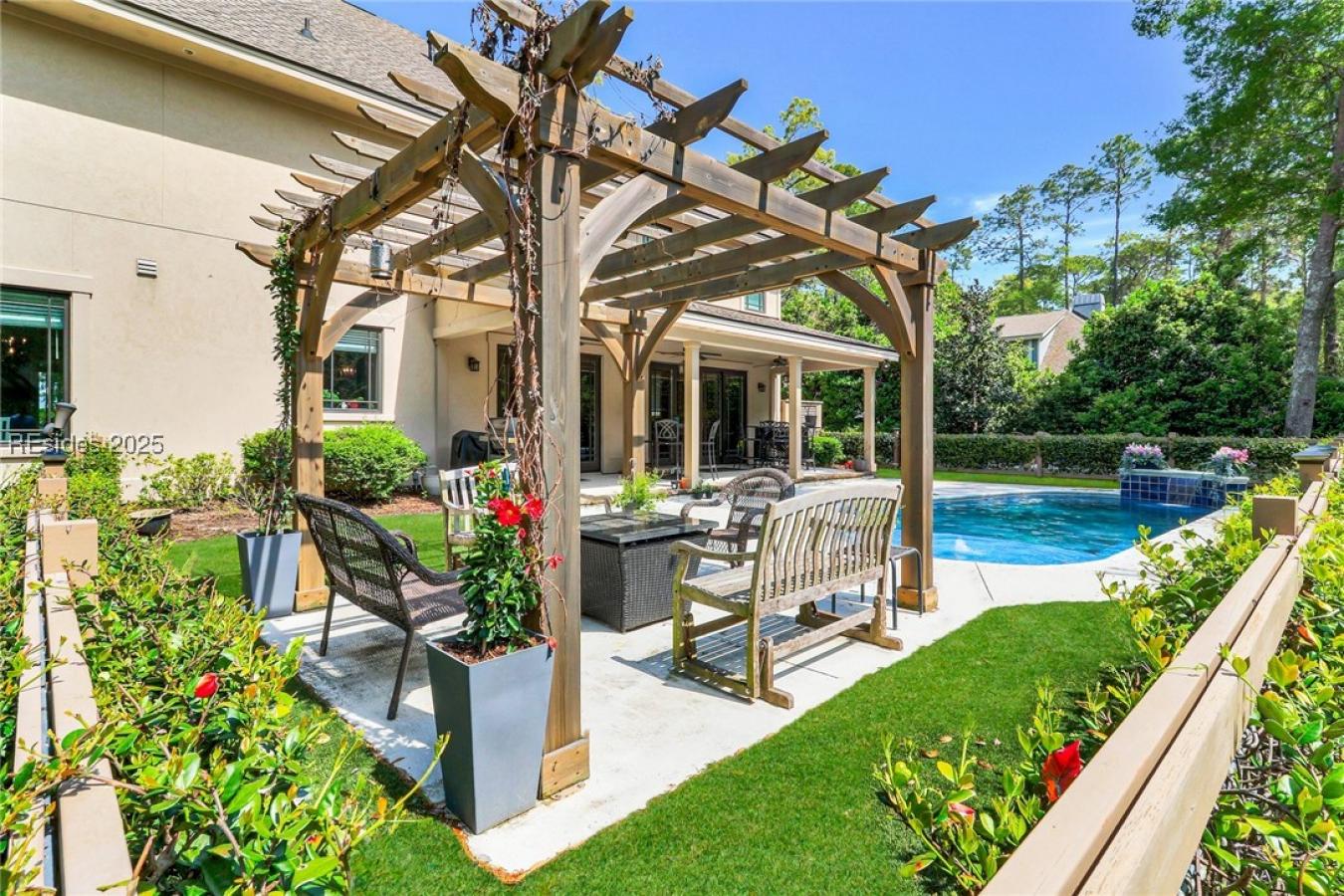 Hilton Head Island, South Carolina, 29926, United States, 5 Bedrooms Bedrooms, ,4 BathroomsBathrooms,Residential,For Sale,1761517