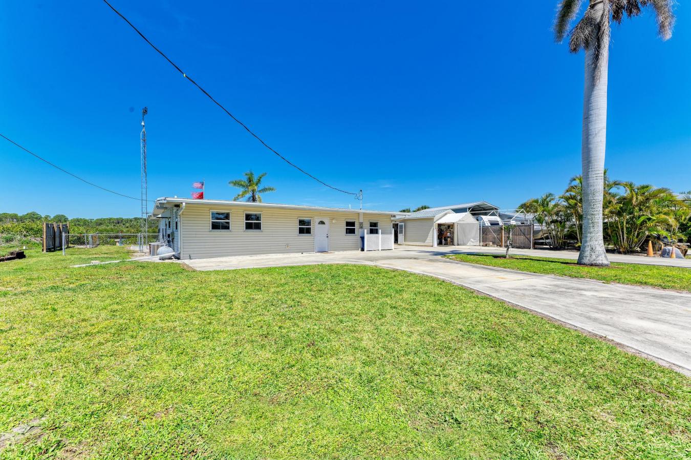 Nokomis, Florida, 34275, United States, 3 Bedrooms Bedrooms, ,2 BathroomsBathrooms,Residential,For Sale,1761512
