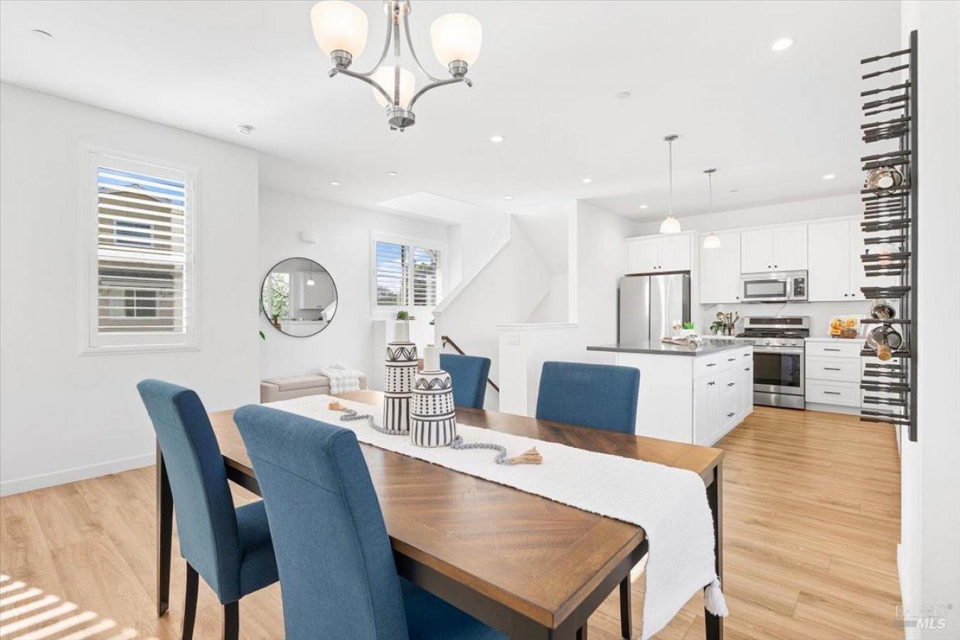 Santa Rosa, California, 95403, United States, 3 Bedrooms Bedrooms, ,2 BathroomsBathrooms,Residential,For Sale,1761511