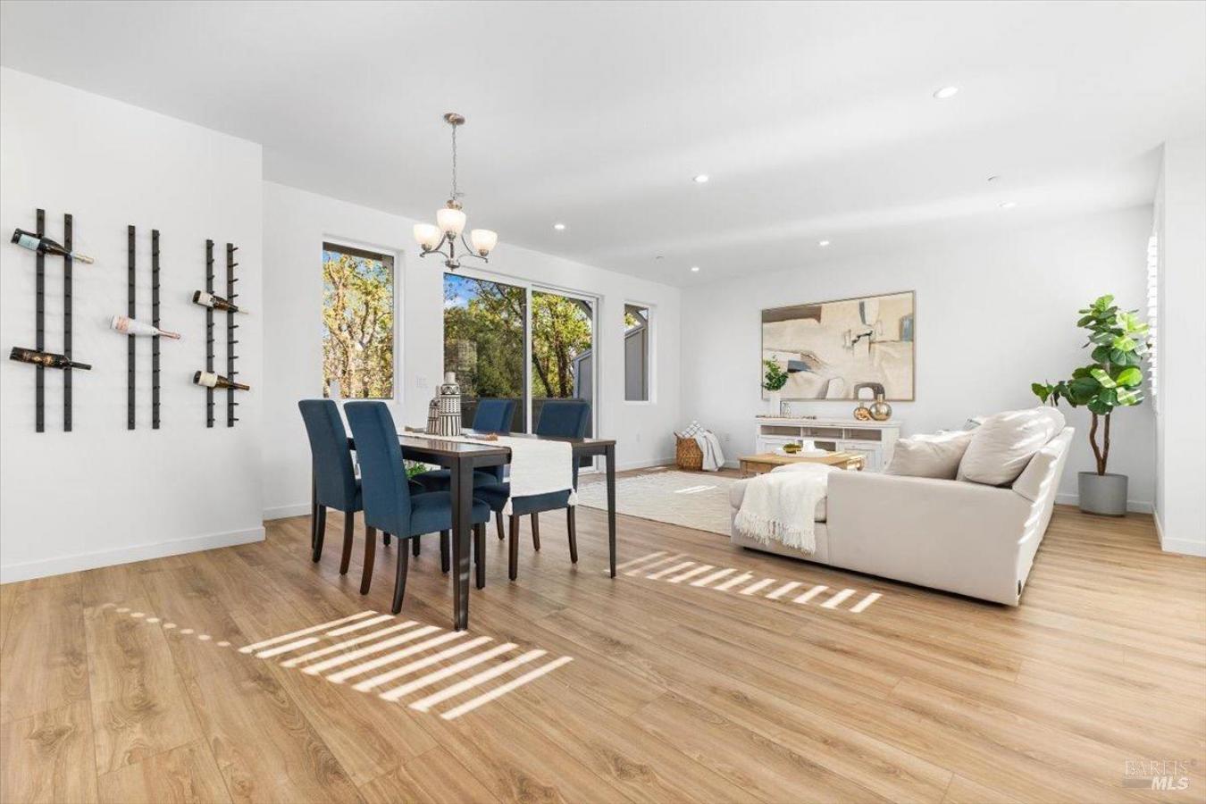 Santa Rosa, California, 95403, United States, 3 Bedrooms Bedrooms, ,2 BathroomsBathrooms,Residential,For Sale,1761511