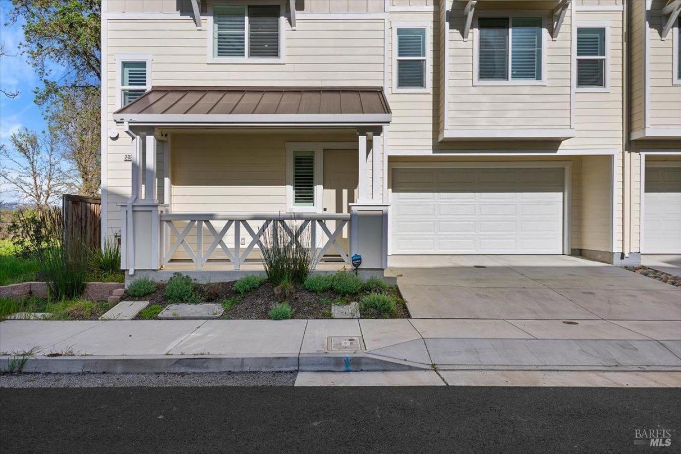 Santa Rosa, California, 95403, United States, 3 Bedrooms Bedrooms, ,2 BathroomsBathrooms,Residential,For Sale,1761511