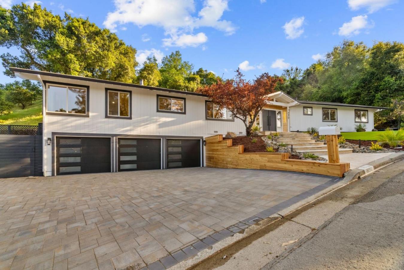 San Jose, California, 95120, United States, 4 Bedrooms Bedrooms, ,2 BathroomsBathrooms,Residential,For Sale,1761510