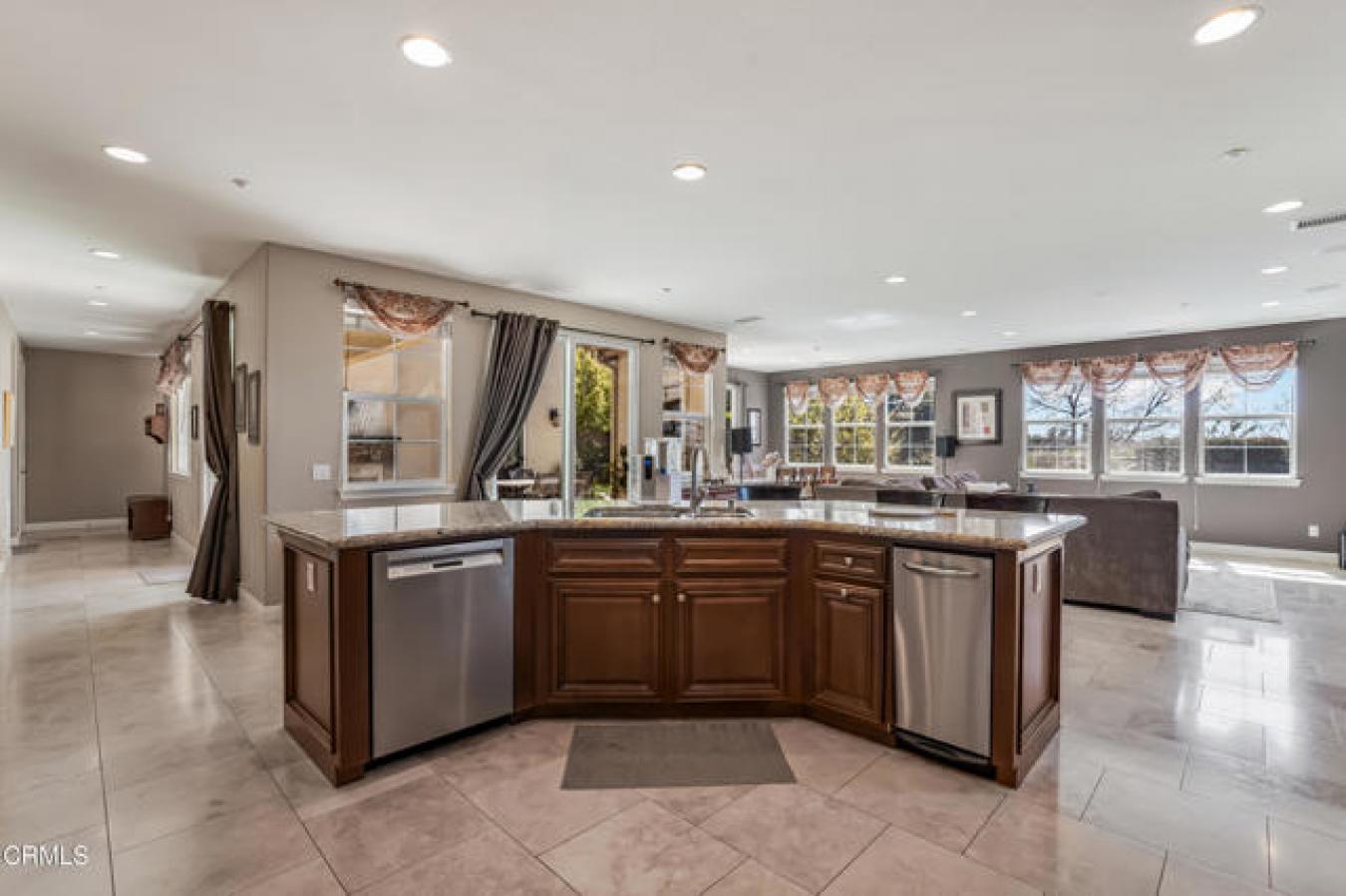 Simi Valley, California, 93065, United States, 5 Bedrooms Bedrooms, ,4 BathroomsBathrooms,Residential,For Sale,1761508