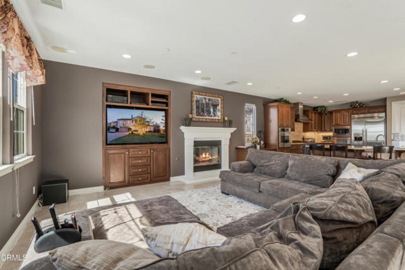 Simi Valley, California, 93065, United States, 5 Bedrooms Bedrooms, ,4 BathroomsBathrooms,Residential,For Sale,1761508