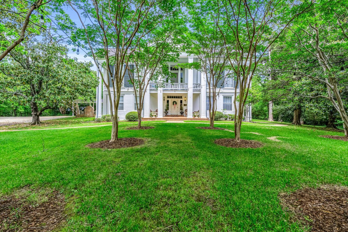Starkville, Mississippi, 39759, United States, 6 Bedrooms Bedrooms, ,7 BathroomsBathrooms,Residential,For Sale,1757160