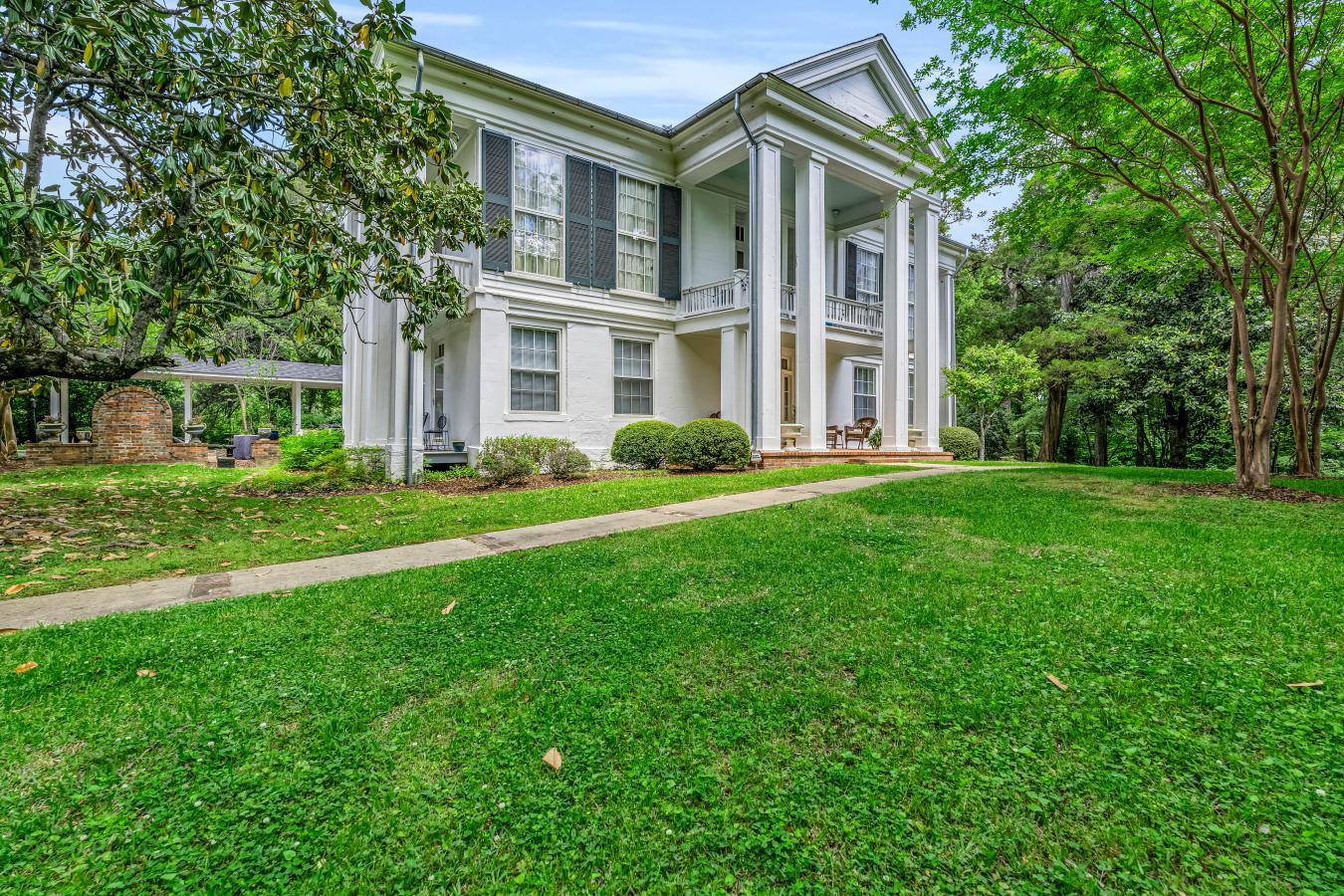 Starkville, Mississippi, 39759, United States, 6 Bedrooms Bedrooms, ,7 BathroomsBathrooms,Residential,For Sale,1757160