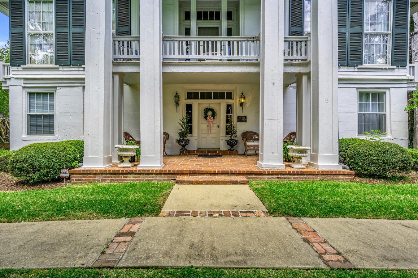 Starkville, Mississippi, 39759, United States, 6 Bedrooms Bedrooms, ,7 BathroomsBathrooms,Residential,For Sale,1757160