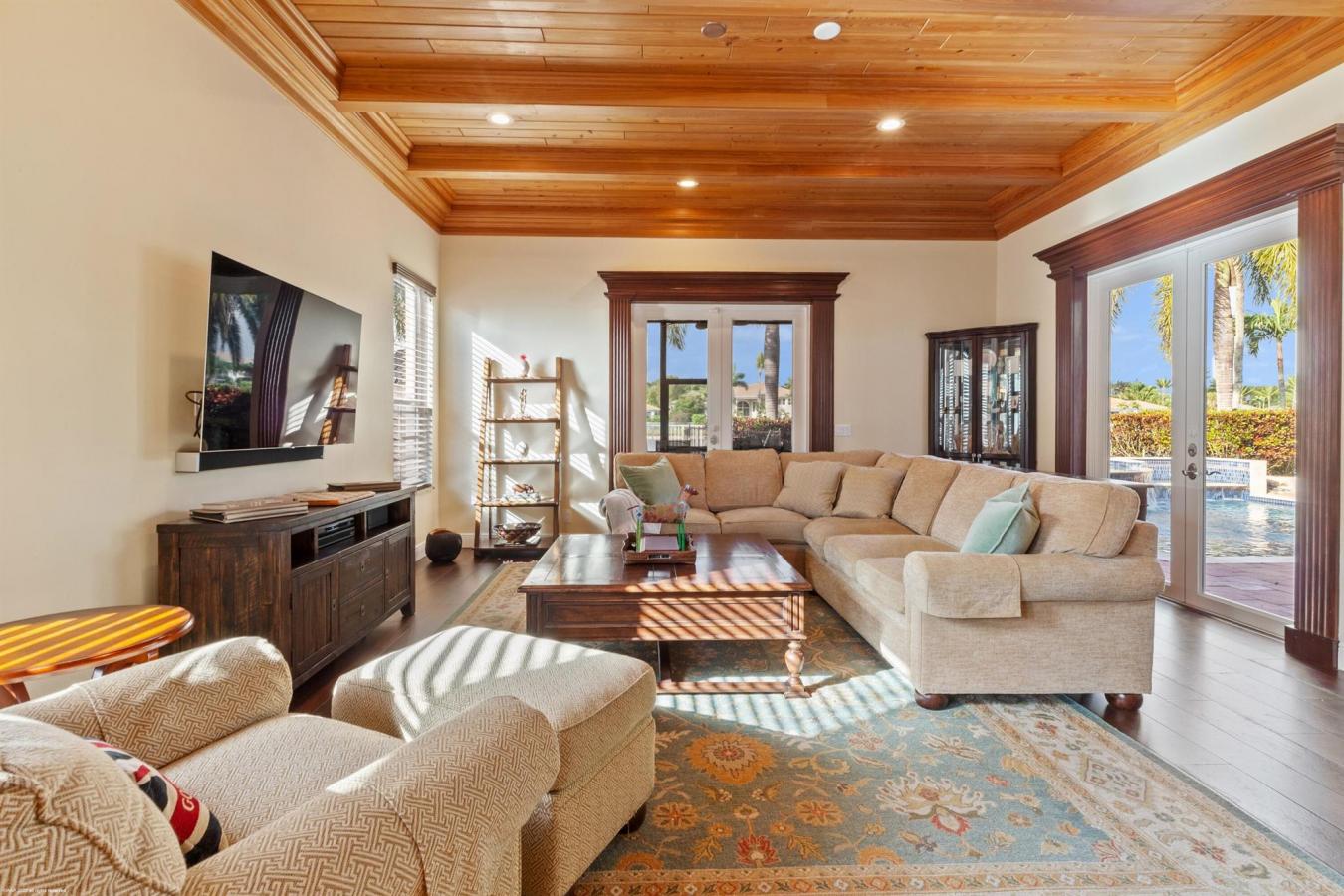 Wellington, Florida, 33414, United States, 4 Bedrooms Bedrooms, ,5 BathroomsBathrooms,Residential,For Sale,1761503