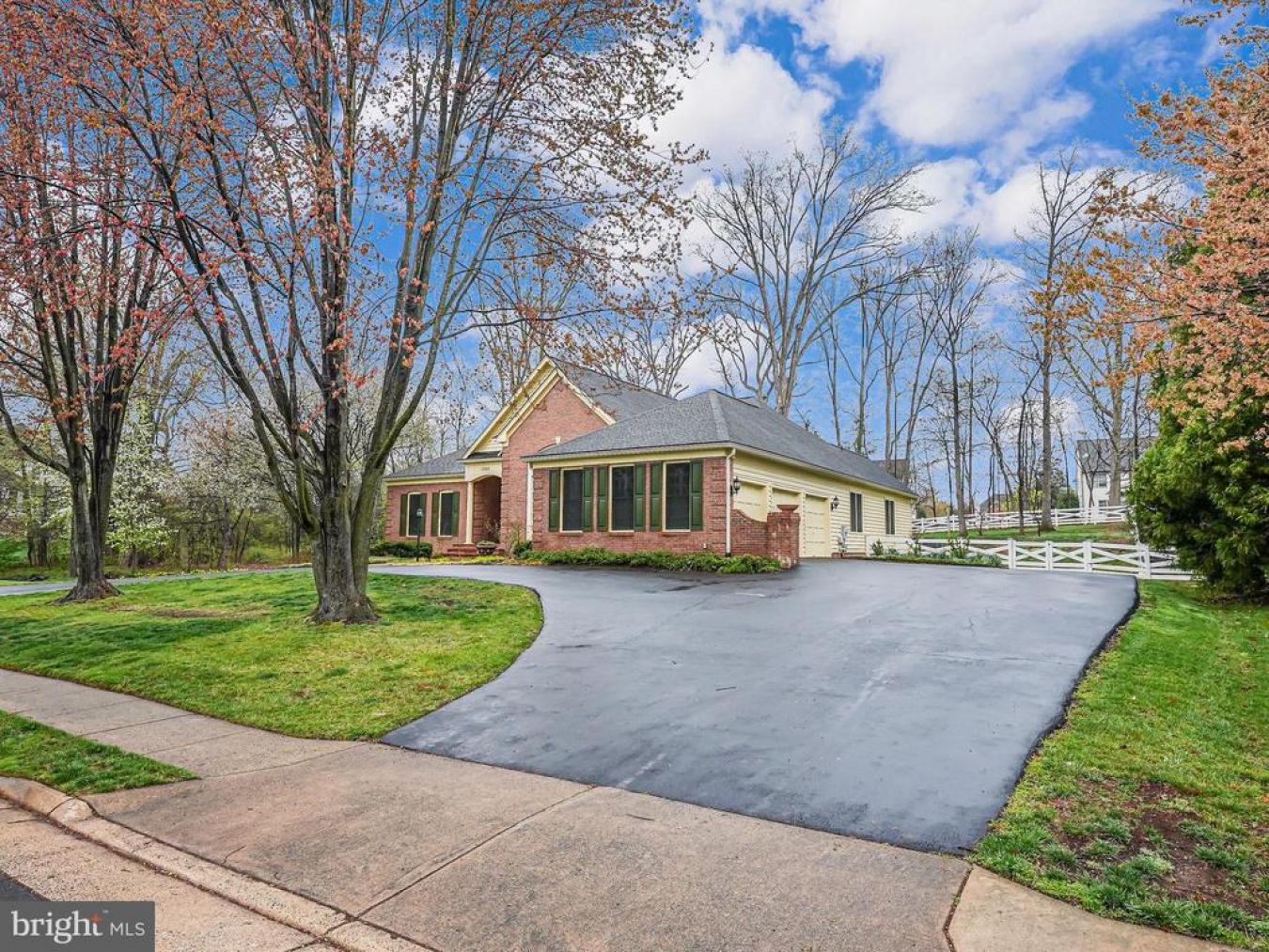 Haymarket, Virginia, 20169, United States, 3 Bedrooms Bedrooms, ,4 BathroomsBathrooms,Residential,For Sale,1762726