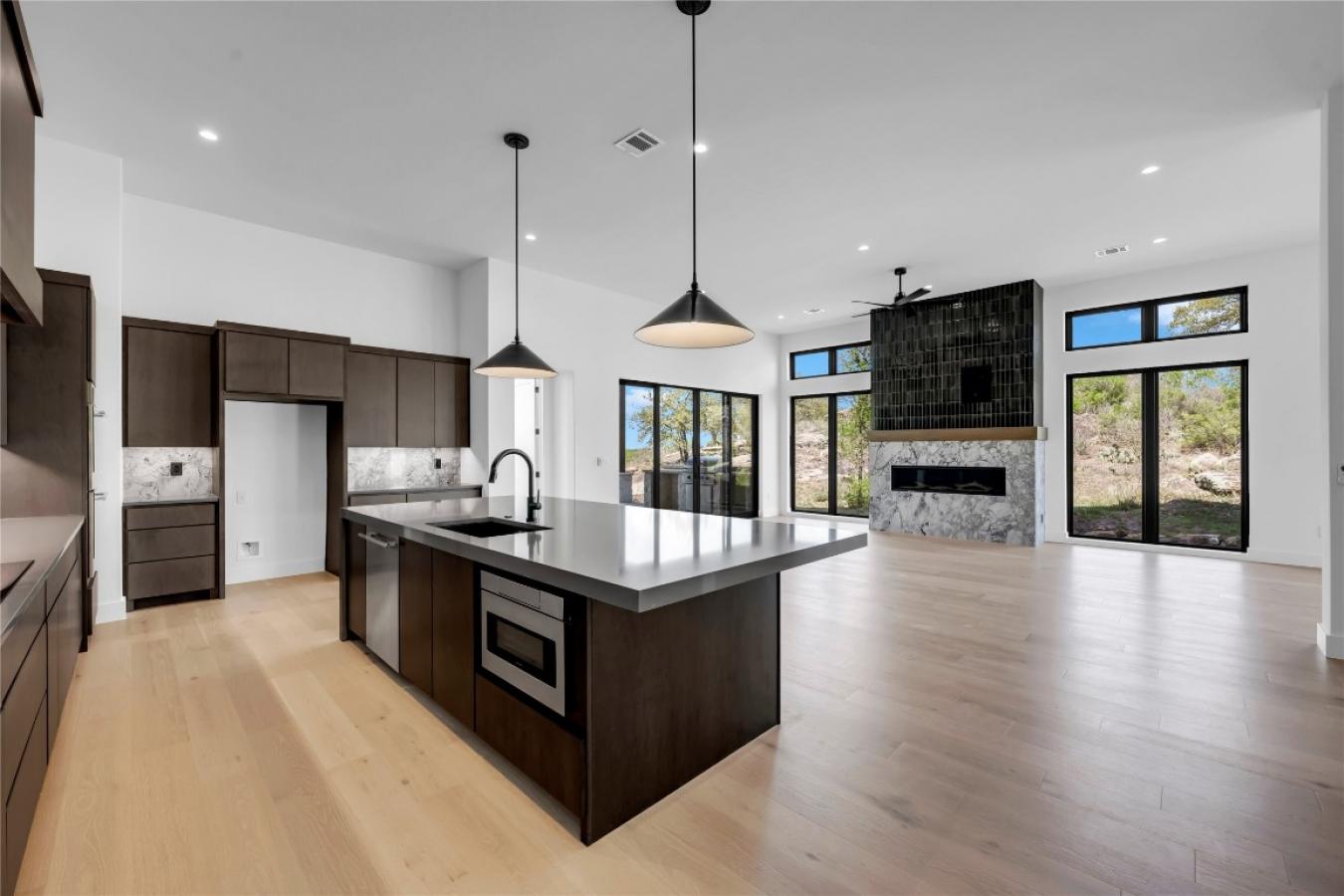 Horseshoe Bay, Texas, 78657, United States, 3 Bedrooms Bedrooms, ,3 BathroomsBathrooms,Residential,For Sale,1762725