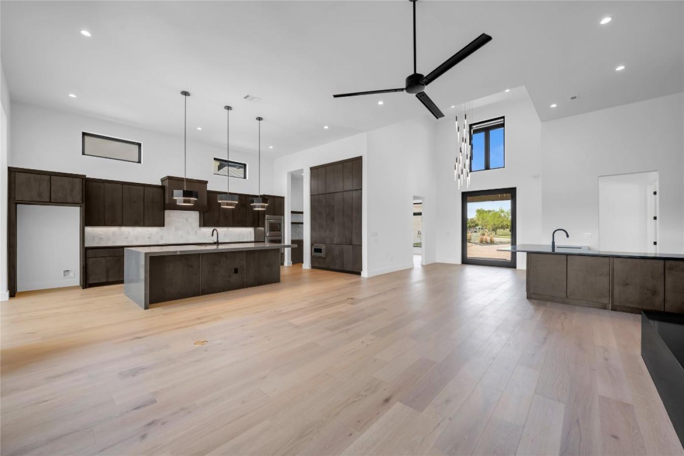 Horseshoe Bay, Texas, 78657, United States, 3 Bedrooms Bedrooms, ,3 BathroomsBathrooms,Residential,For Sale,1762724