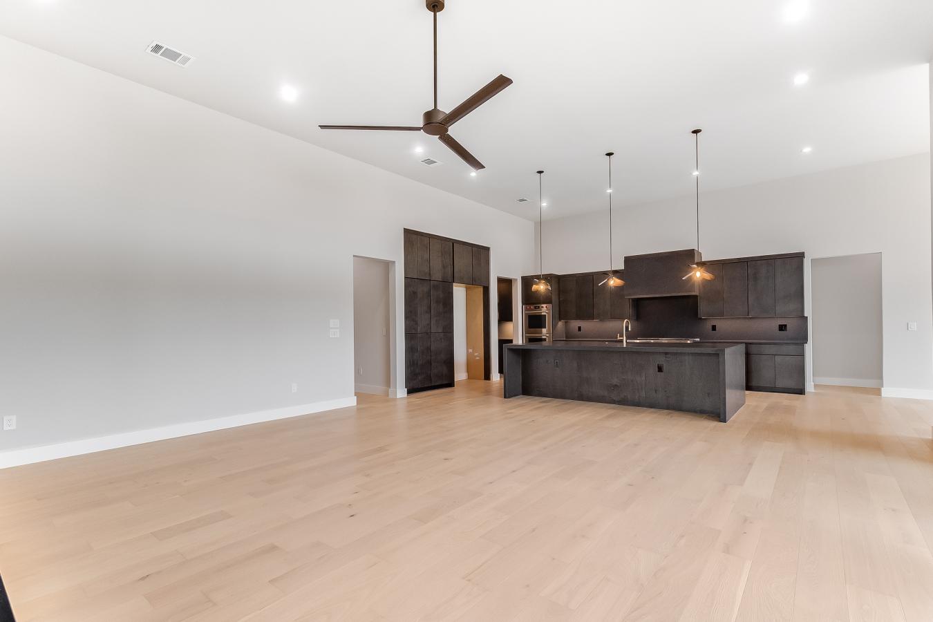 Horseshoe Bay, Texas, 78657, United States, 3 Bedrooms Bedrooms, ,4 BathroomsBathrooms,Residential,For Sale,1762723