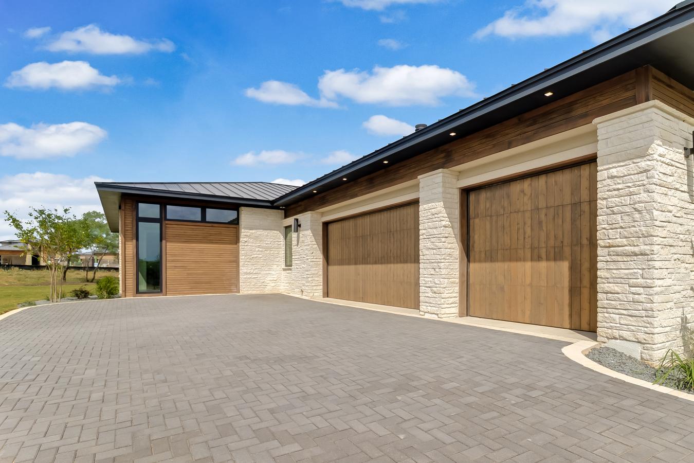 Horseshoe Bay, Texas, 78657, United States, 3 Bedrooms Bedrooms, ,4 BathroomsBathrooms,Residential,For Sale,1762723