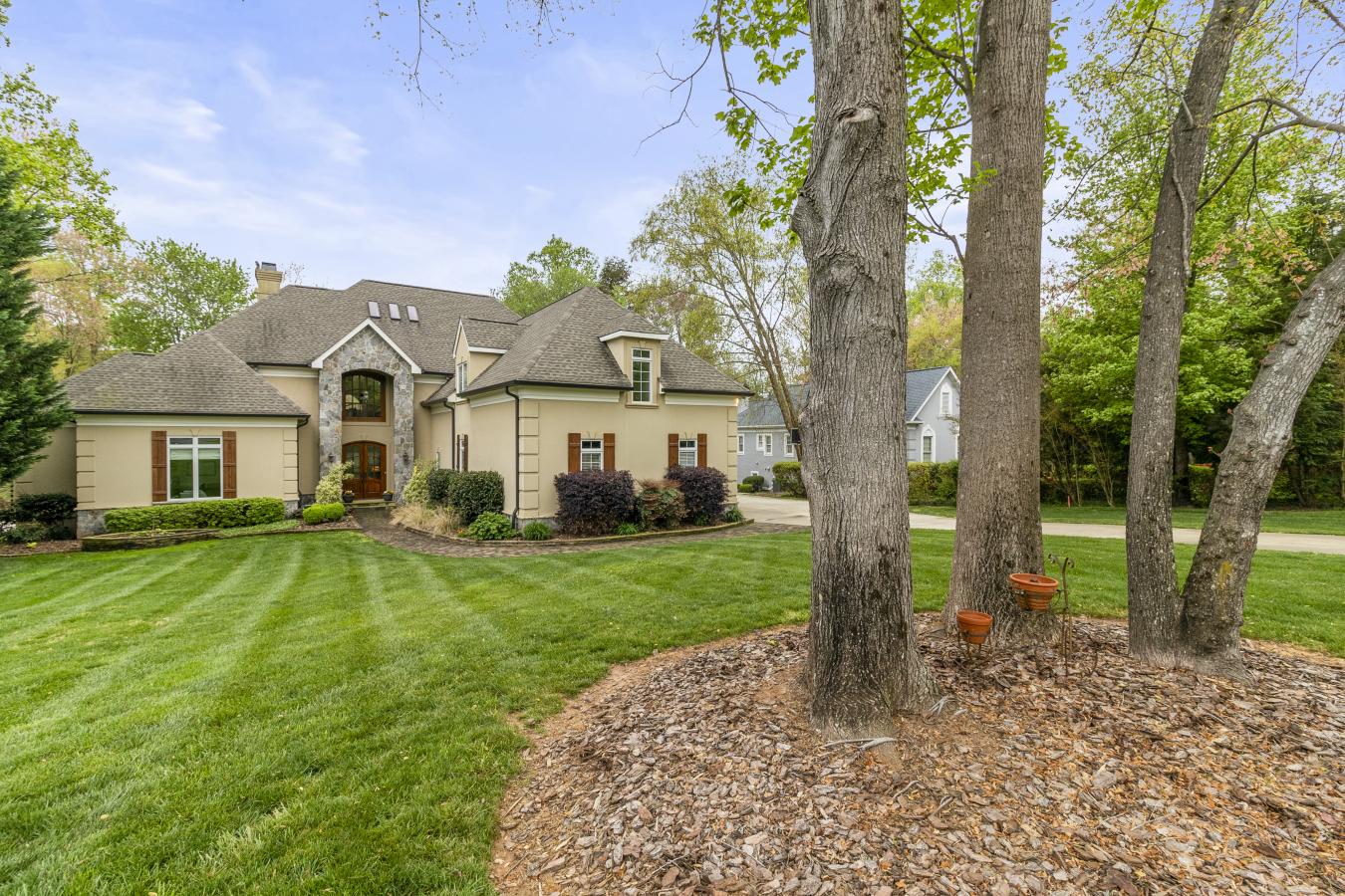 Cornelius, North Carolina, 28031, United States, 5 Bedrooms Bedrooms, ,5 BathroomsBathrooms,Residential,For Sale,1762722