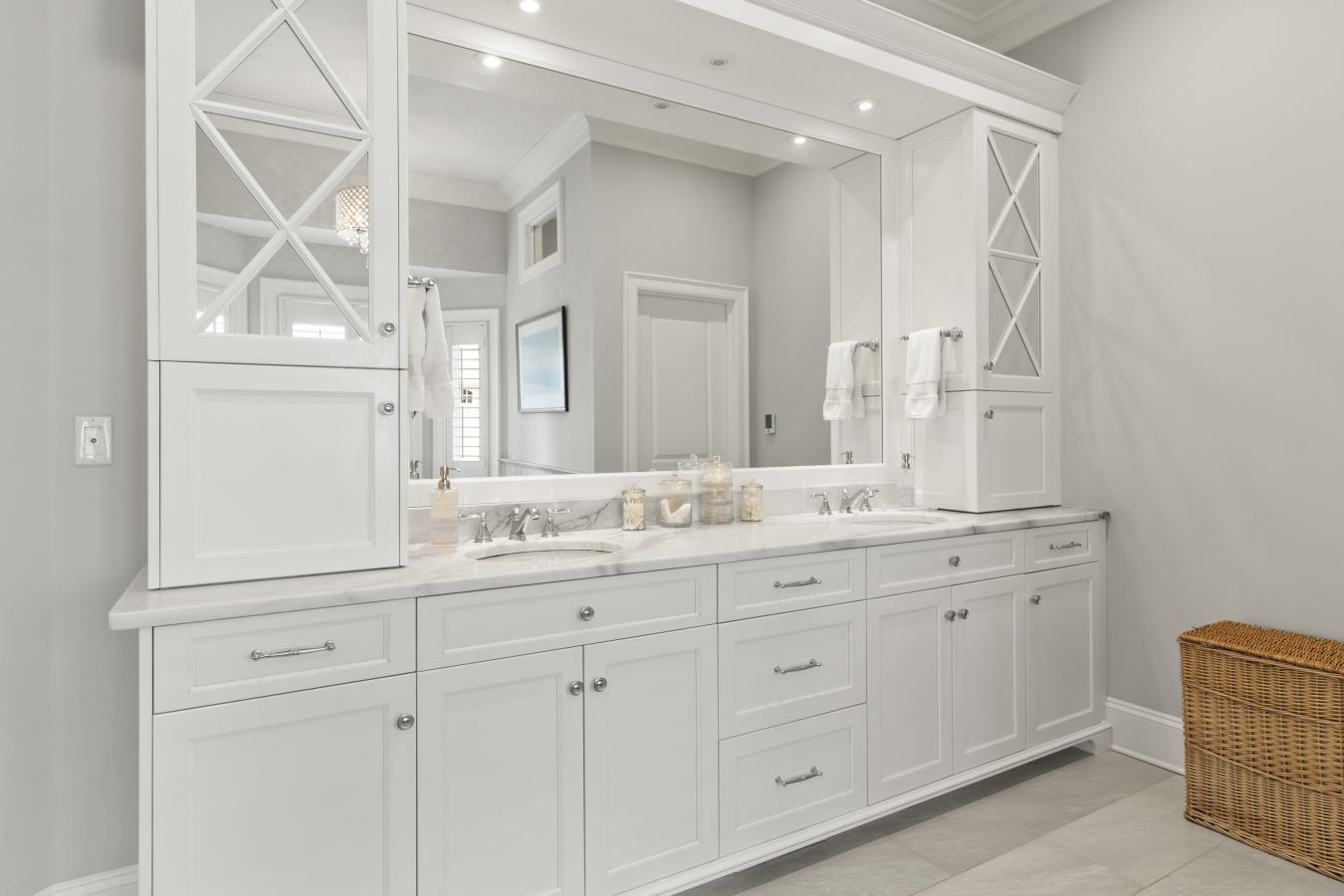 Cornelius, North Carolina, 28031, United States, 5 Bedrooms Bedrooms, ,5 BathroomsBathrooms,Residential,For Sale,1762722