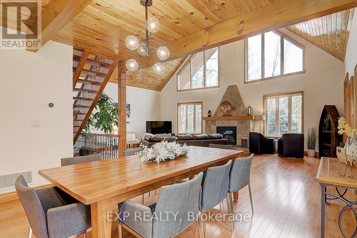 Collingwood, ON, L9Y0X2, Canada, 4 Bedrooms Bedrooms, ,4 BathroomsBathrooms,Residential,For Sale,1762718