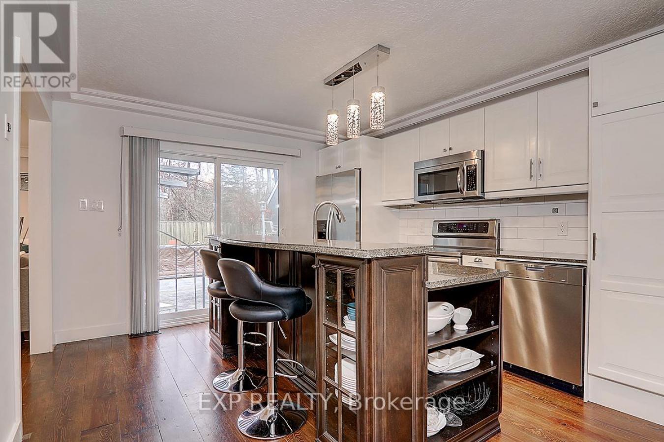 Blue Mountains, ON, L9Y0L1, Canada, 6 Bedrooms Bedrooms, ,5 BathroomsBathrooms,Residential,For Sale,1762717