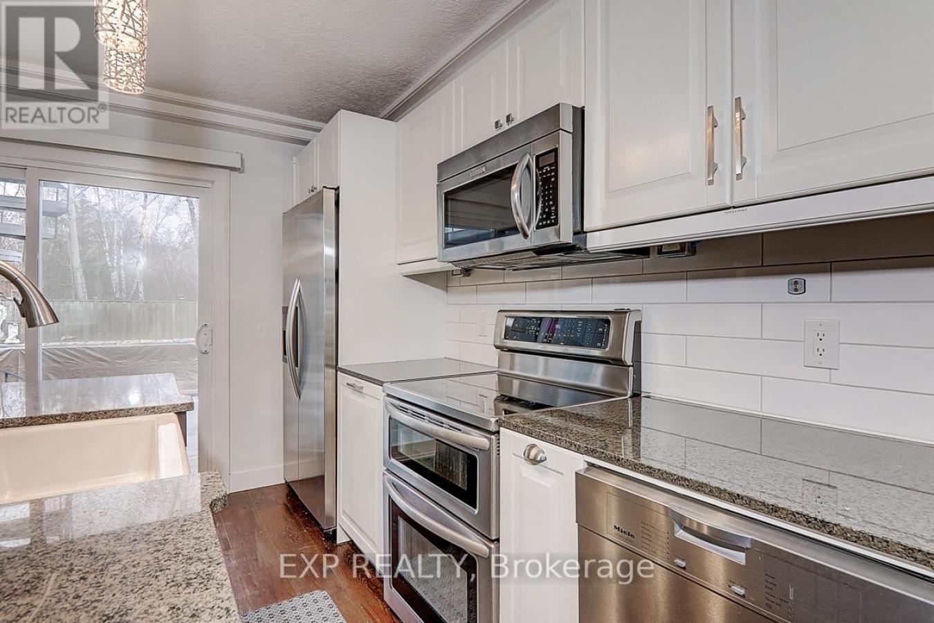 Blue Mountains, ON, L9Y0L1, Canada, 6 Bedrooms Bedrooms, ,5 BathroomsBathrooms,Residential,For Sale,1762717