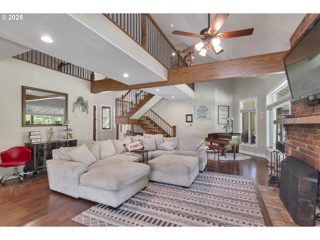 Lebanon, Oregon, 97355, United States, 5 Bedrooms Bedrooms, ,3 BathroomsBathrooms,Residential,For Sale,1765235