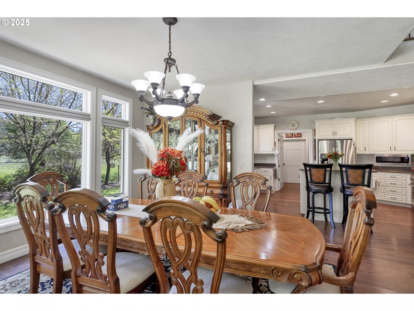 Lebanon, Oregon, 97355, United States, 5 Bedrooms Bedrooms, ,3 BathroomsBathrooms,Residential,For Sale,1765235