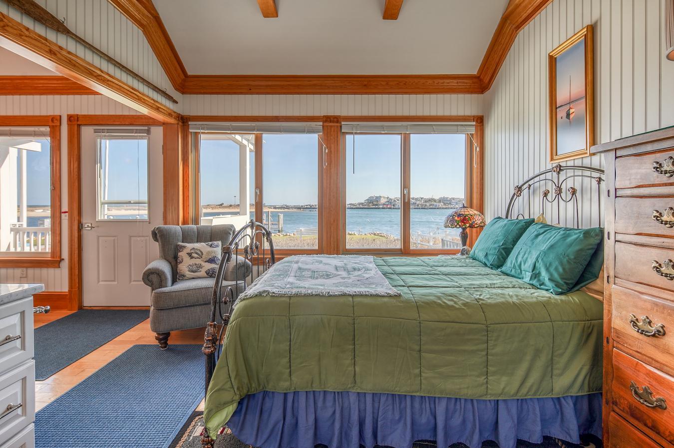Oak Bluffs, Massachusetts, 02557, United States, 8 Bedrooms Bedrooms, ,6 BathroomsBathrooms,Residential,For Sale,1761464