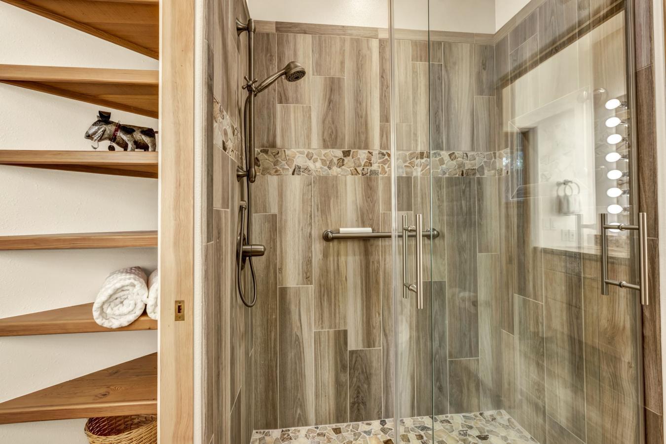 Tahoe Vista, California, 96148, United States, 4 Bedrooms Bedrooms, ,4 BathroomsBathrooms,Residential,For Sale,1761463