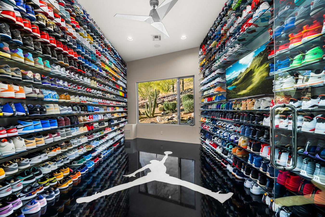 Scottsdale, Arizona, 85255, United States, 4 Bedrooms Bedrooms, ,5 BathroomsBathrooms,Residential,For Sale,1761462
