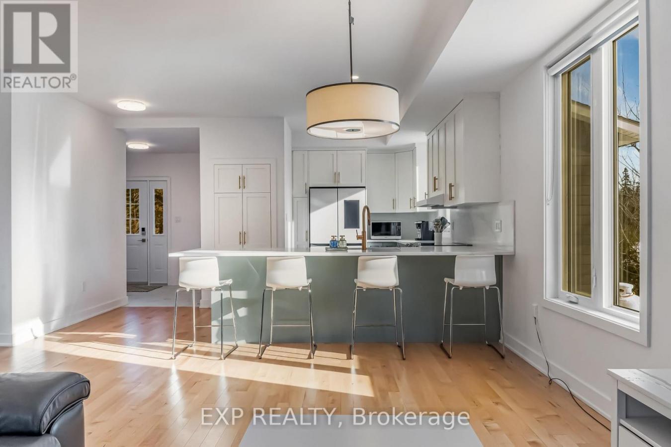 Ottawa, ON, K0A1L0, Canada, 6 Bedrooms Bedrooms, ,Residential,For Sale,1765230
