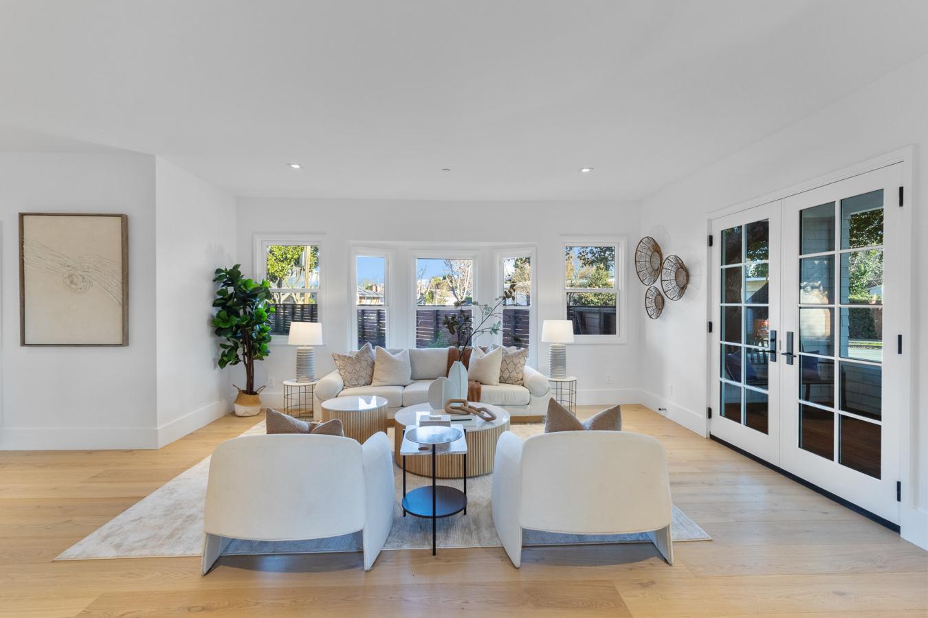 Burlingame, California, 94010, United States, 4 Bedrooms Bedrooms, ,3 BathroomsBathrooms,Residential,For Sale,1765227