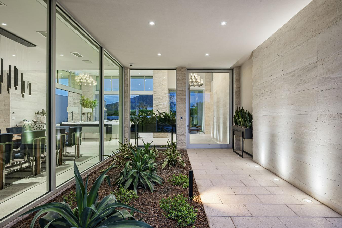 Paradise Valley, Arizona, 85253, United States, 4 Bedrooms Bedrooms, ,4 BathroomsBathrooms,Residential,For Sale,1762691